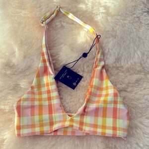 Skatie Suva halter top